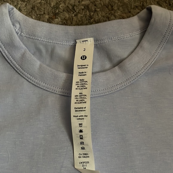 Lulu Lemon Classic -Fit Cotton Blend Tee - Picture 3 of 3